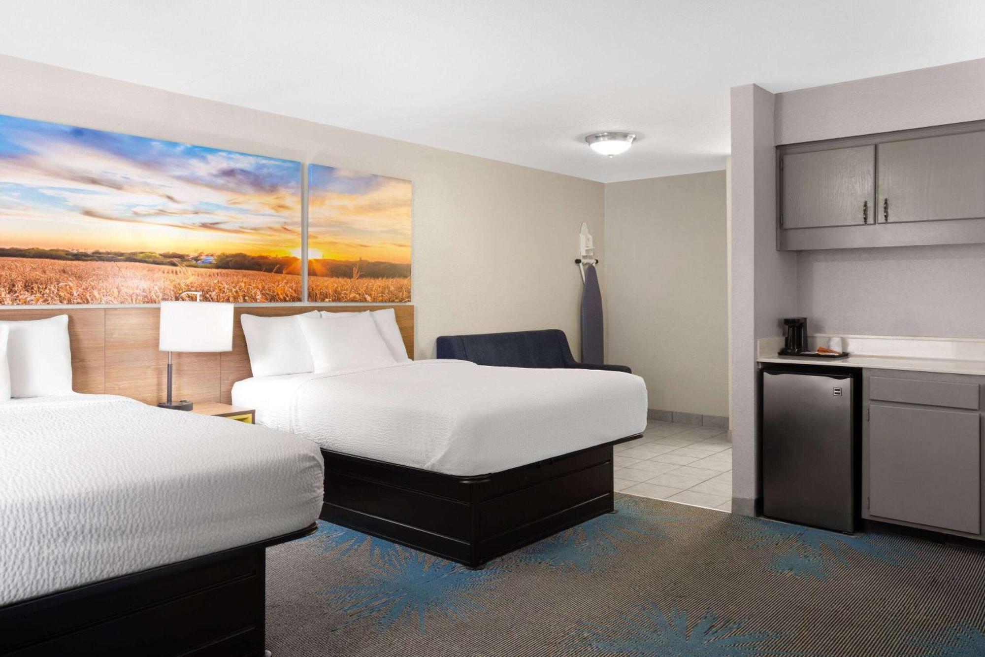 Days Inn By Wyndham Ardmore Esterno foto