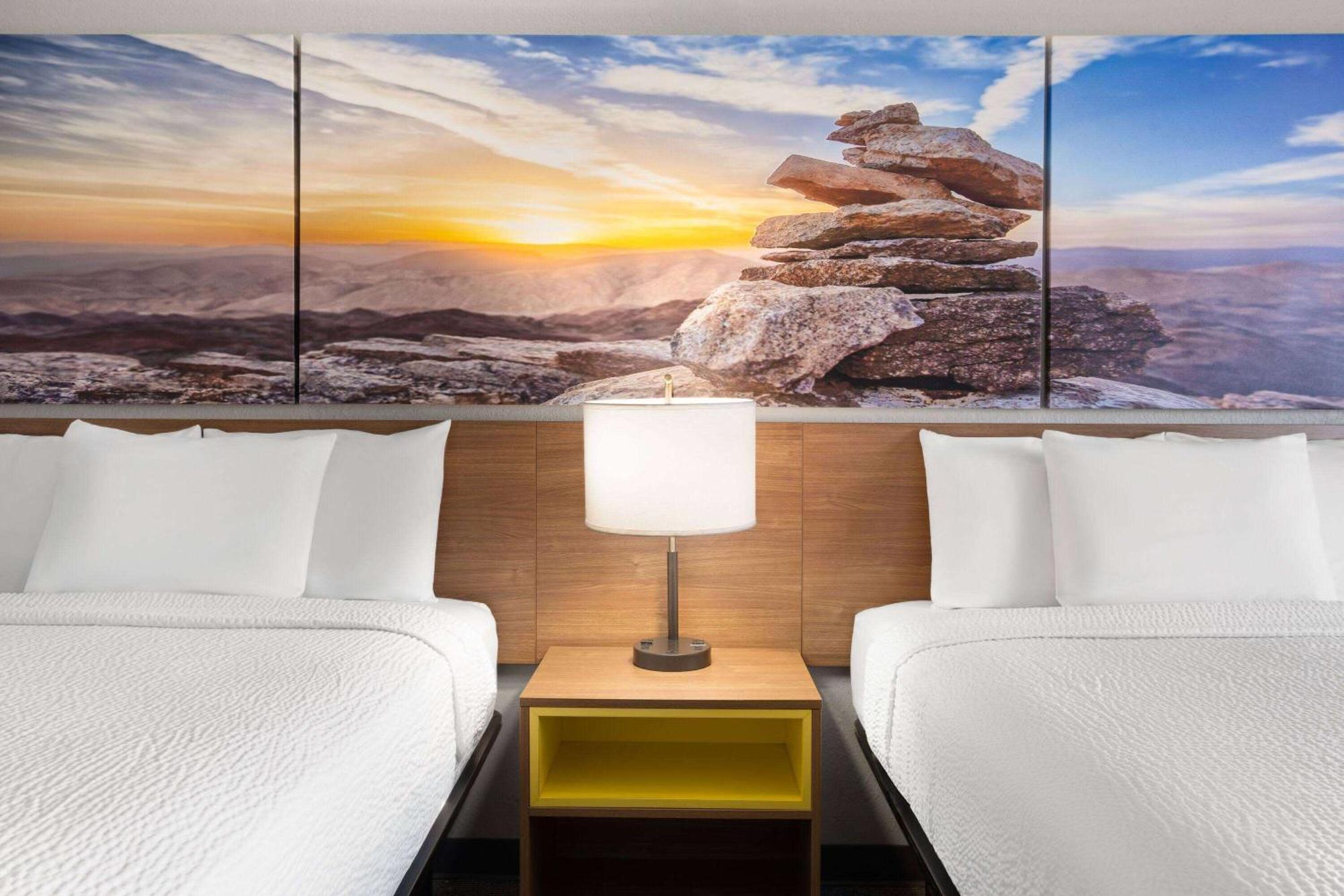 Days Inn By Wyndham Ardmore Esterno foto